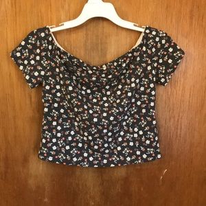 SO Flowered Off the shoulder crop top